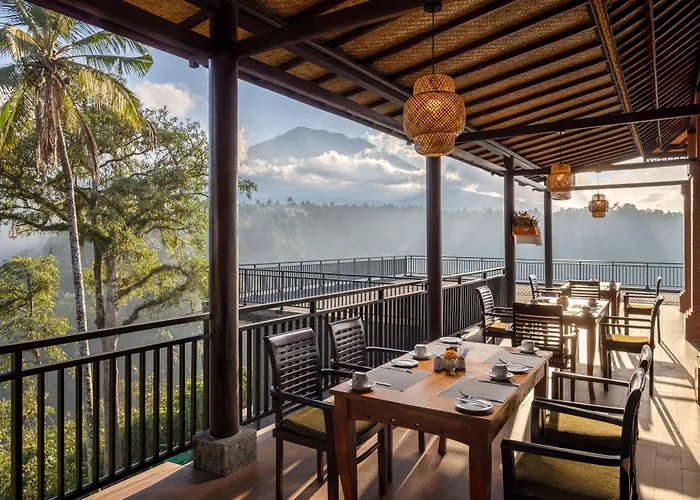 Hotel Tapa Agung View Besakih Menanga