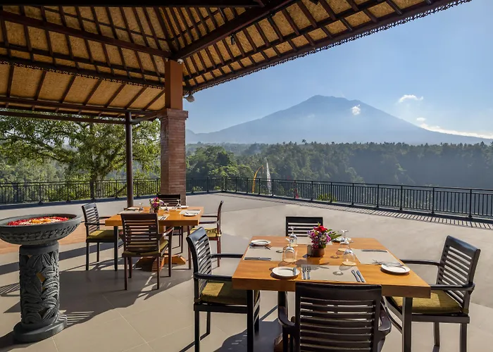 Tapa Agung View Besakih Menanga