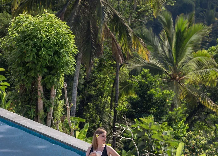 Hotel Tapa Agung View Besakih Menanga