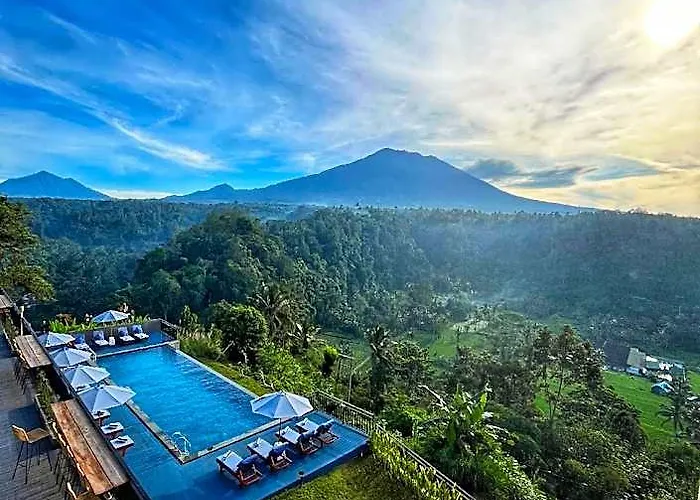 Tapa Agung View Besakih Menanga